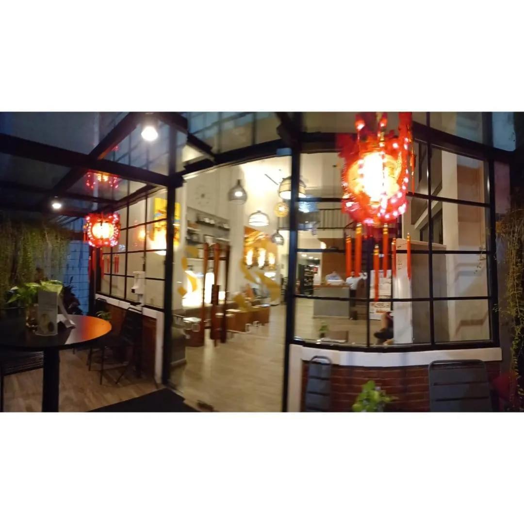 S Loft Manado Otel Dış mekan fotoğraf